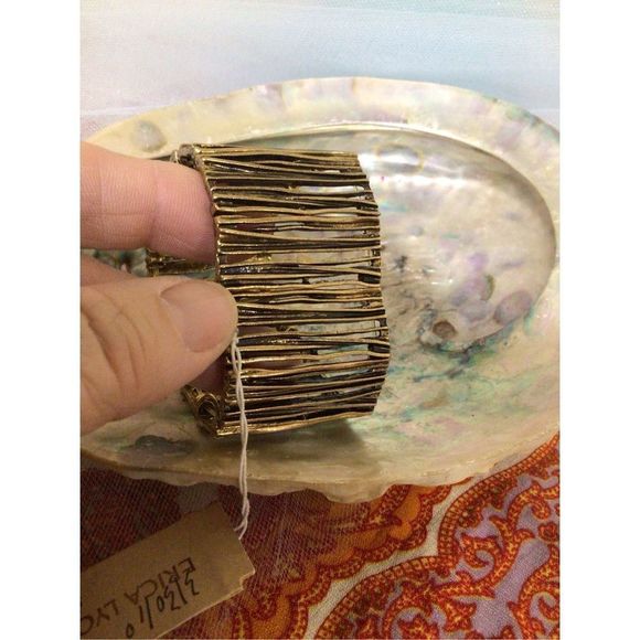 NWT NOS Erica Lyons Bracelet Goldtone Fashion Stretch Wide - Picture 2 of 7